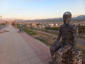 مجسمه های مشبک سنگی