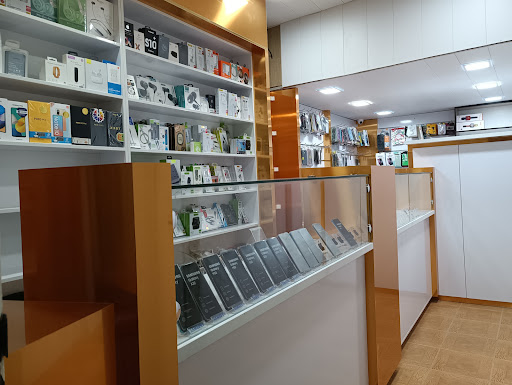 موبایل عادل