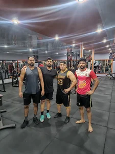 باشگاه بدنسازی عصر بدن