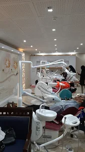 کلینیک دندانپزشکی رویال