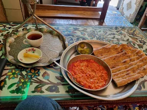 دیزی بهار