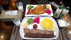کافه رستوران سنتی سپهسالار