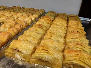 باقلوای بیروت پاکان
