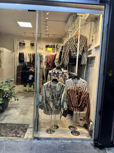 پوشاک زنانه آلامد