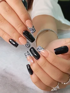 آپامه سالن زیبایی بهار کریمی