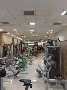 باشگاه بدنسازی پایا 4