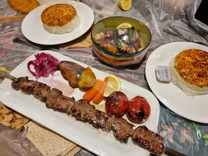 کافه رستوران عمارت