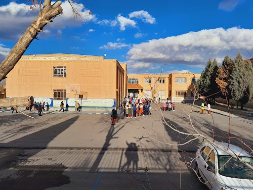 مدرسه دخترانه نور
