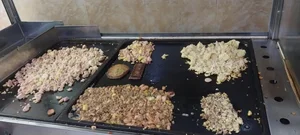 ساندویچی و فلافل تپل-حسنی