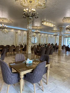 باغ رستوران بزرگ اِروس