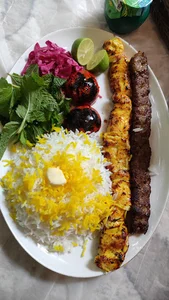 باغ رستوران صاحبقَران