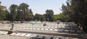 ورودی قبرستان لهستانی ها