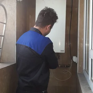 تأسیسات و لوله‌کشی در نیروی هوایی 4