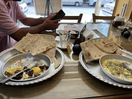 کافه میرزا