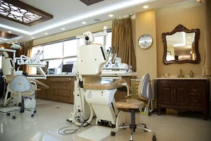 مرکز دندانپزشکی دکتر احمدی و دکتر توتونی