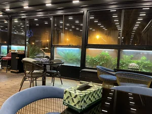 کافه بیسترو کیش