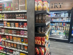 Khanevadeh supermarket فروشگاه خانواده