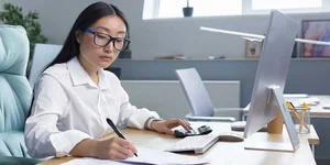 هم اندیشان نفیس آریا