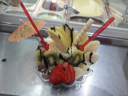 بستنی پونک
