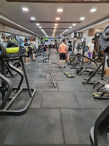 باشگاه بدنسازی میلاد ویژه اقایان