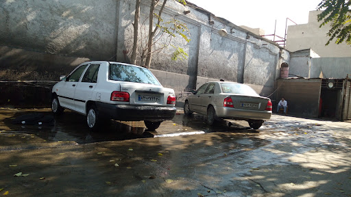 مجموعه خودرویی کمیل(کارواش)
