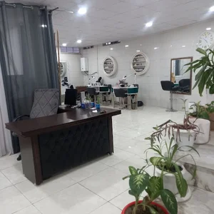 سالن زیبایی آزیتا مرادی