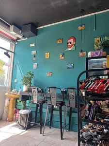 Vangoug Coffee کافه ونگوگ