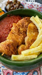 دیزی سرا و رستوران سنتی بولونی BOOLOONI Traditional Restaurant