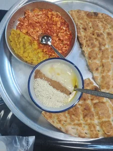 آش و حلیم سرای انقلاب 2