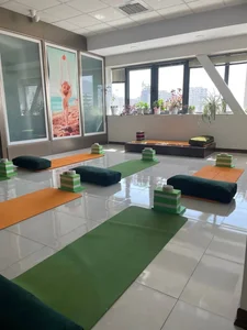 مرکز تخصصی یوگا و ماساژ مروارید آبی 2