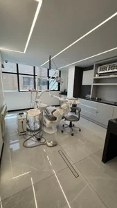 دندانپزشکی دکتر فاطمه همتی نیا 3