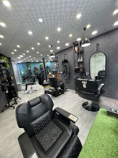 آموزشگاه و آرایشگاه مردانه بم(پرستیژ)