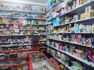 خرازی لوازم ارایشی بهداشتی پوشاک اسباب بازی بدلیجات‌کهنسال