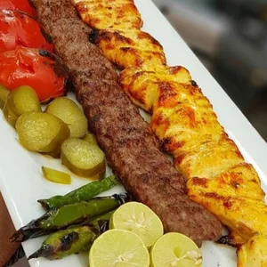 رستوران و بیرون بر عمو حسن 5