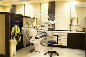 کلینیک دندانپزشکی مارال