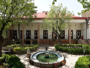 خانه تاریخی مهربان