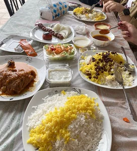 رستوران حاجی بابا