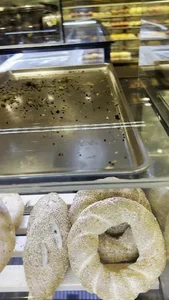 نان و شیرینی مطلب‌ زاده 2