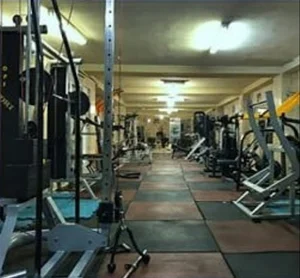 باشگاه بدن سازی کلاسیک