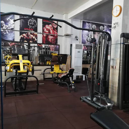 باشگاه بدنسازی نقش رستم