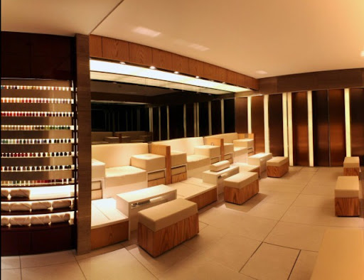Retro Salon