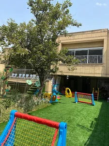 پیش دبستانی ومهد کودک باغ طوبی