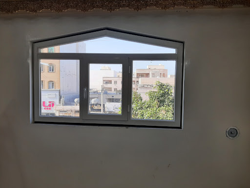 درب وپنچره سازی یوپی وی سی درختیان