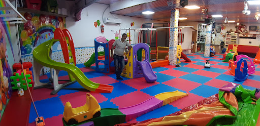خانه بازی رنگین کمان