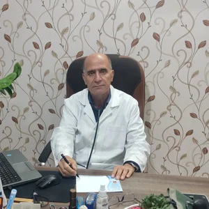 دکتر علی عباسی | متخصص بیماریهای داخلی