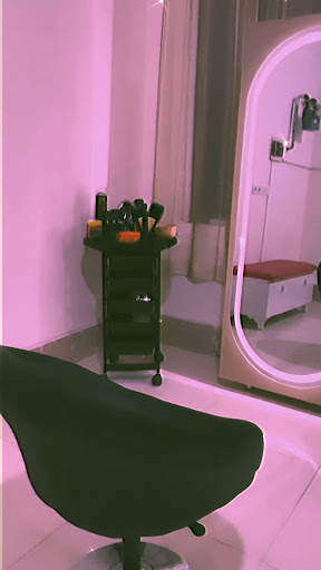 سالن زیبایی تیارا