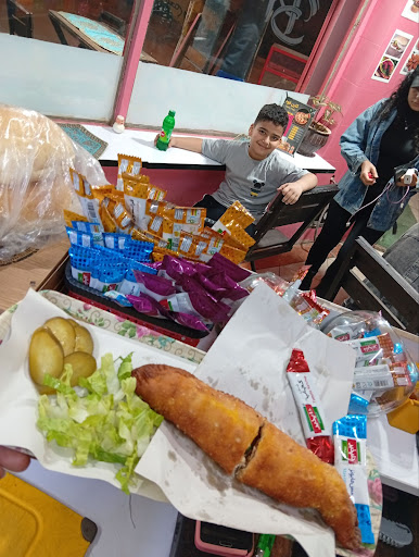 کافه فست فود مامانی