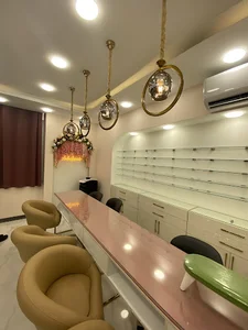 مرکز تخصصی مراقبت و زیبایی به آفرید