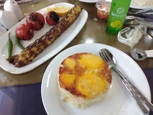رستوران قدسی