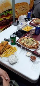 پیتزا بنفشه